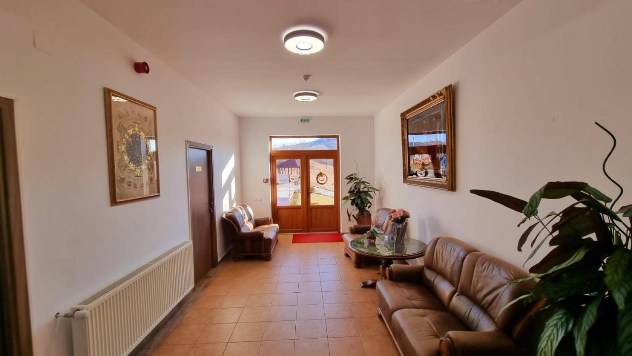 Motel Prislop Haţeg Extérieur photo